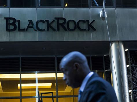 Blackrock Investment Giant Threatens To Pull Funds From Gunmakers