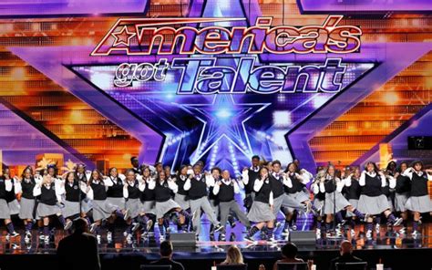 terry crews  tears  detroit youth choir performance  americas  talent