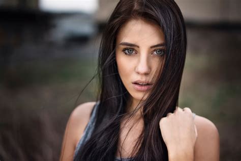 Wallpaper Brunette Julia Carina Green Eyes 1920x1280 Altergames