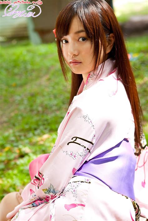 mayumi yamanaka japanese cute idol sexy purple kimono robe