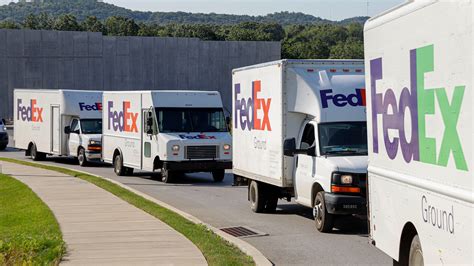 fedex driver kills man in attempted robbery philadelphia police say