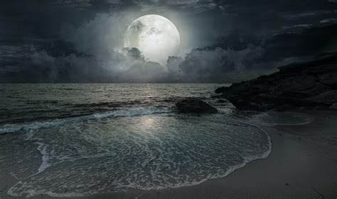 Ocean Tide At Night