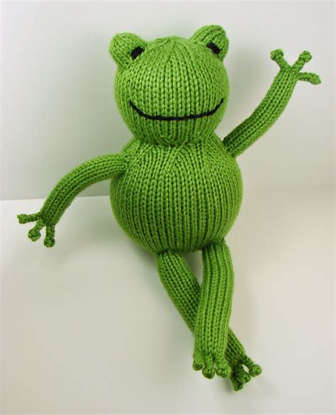 auntie ems studio  froggy pattern