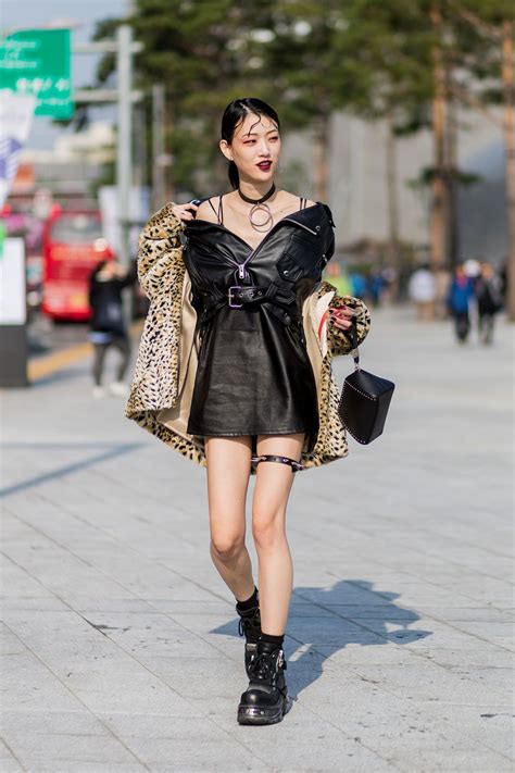 the best street style from seoul fashion week seoul fashion seoul