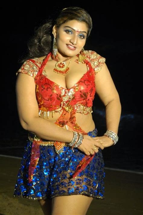 celebrity trends photography tamil pundai mallu hot