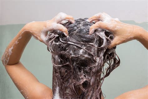 here s what can happen if you don t wash your hair enough
