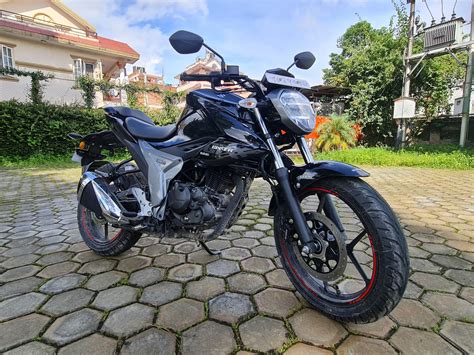 suzuki gixxer  review  underrated masterpiece laptrinhx news