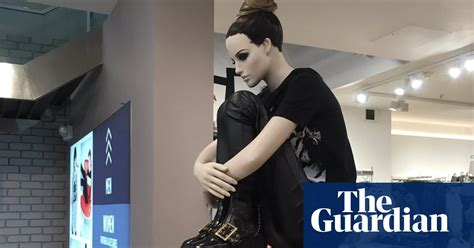Meet River Islands Emo Selfie Taking Millennial Mannequins Fashion