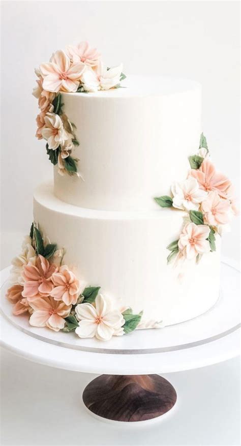 simple wedding cakes   tiered buttercream wedding cake