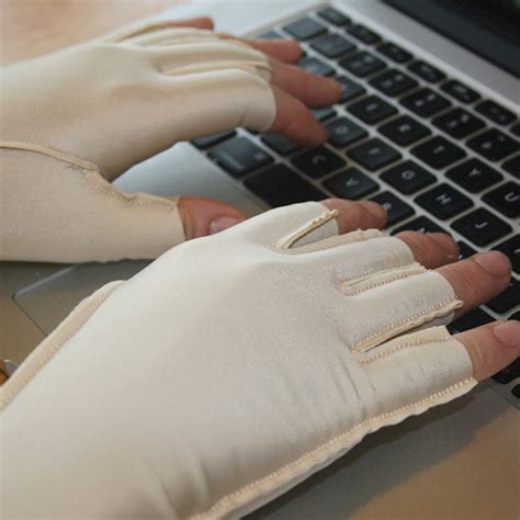 health pride   gloves