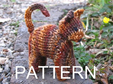 cat knitting pattern  giveaway natural suburbia