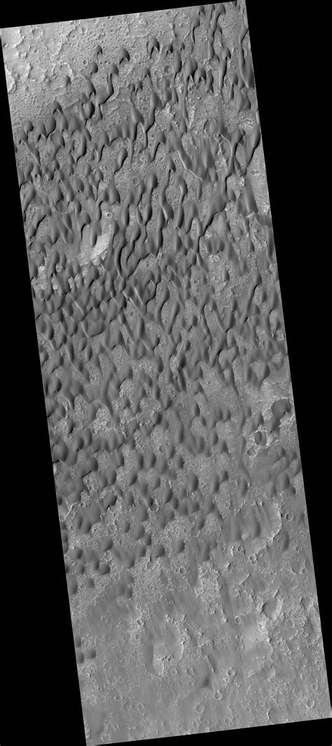 hirise herschel crater dunes change detection esp