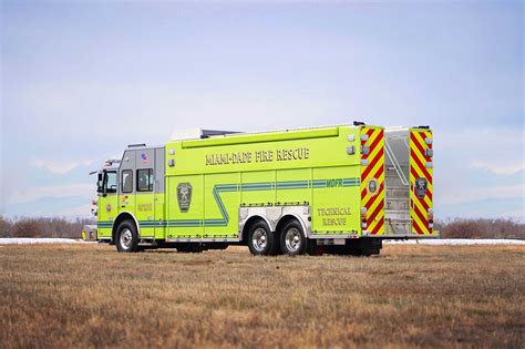miami dade fl heavy rescue  rig firefighting apparatus