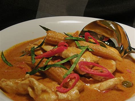 rotes thai curry mit rind und thai auberginen rezept