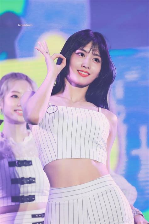 10 Times Twice S Momo Showed Off Her Amazing Toned Abs In A Gorgeous