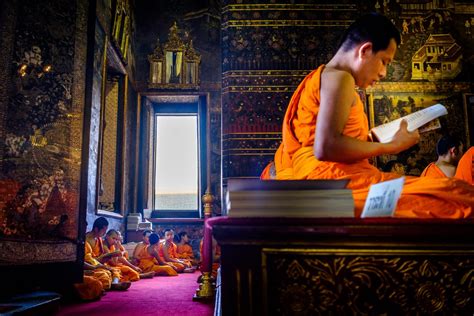 posture  prayer     buddhists pray international