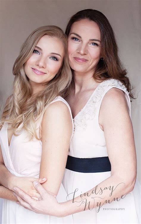 The 25 Best Mother Daughter Poses Ideas On Pinterest