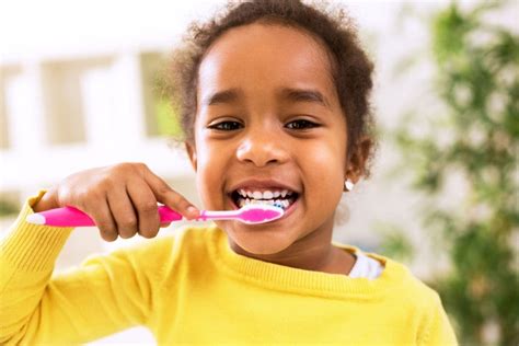 dental hygiene   care   childs teeth familydoctororg
