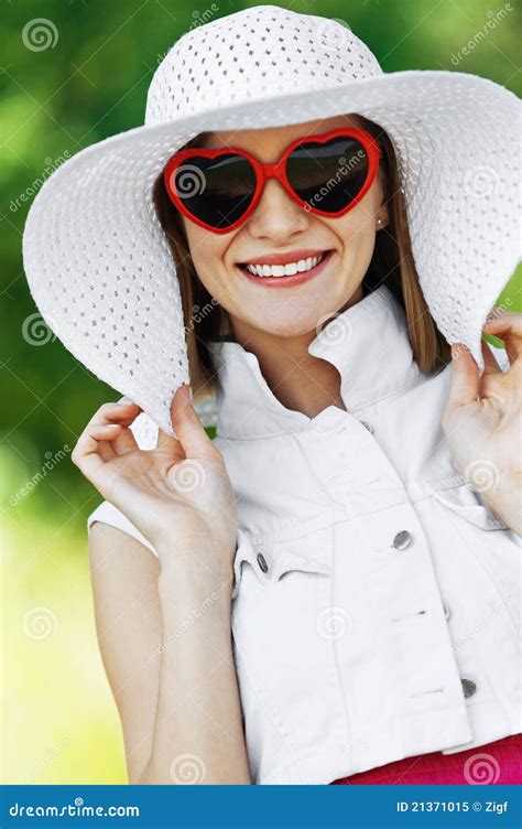 Beautiful Woman Hat Sunglasses Stock Image Image Of Fingers Freedom