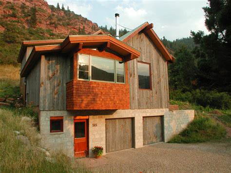 mountain cabin rustic exterior  metro  confluence architecture
