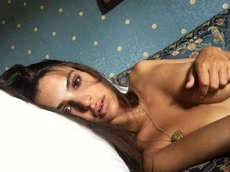 Emily Ratajkowski Nude Topless And Leaked Porn Video Scandal Planet
