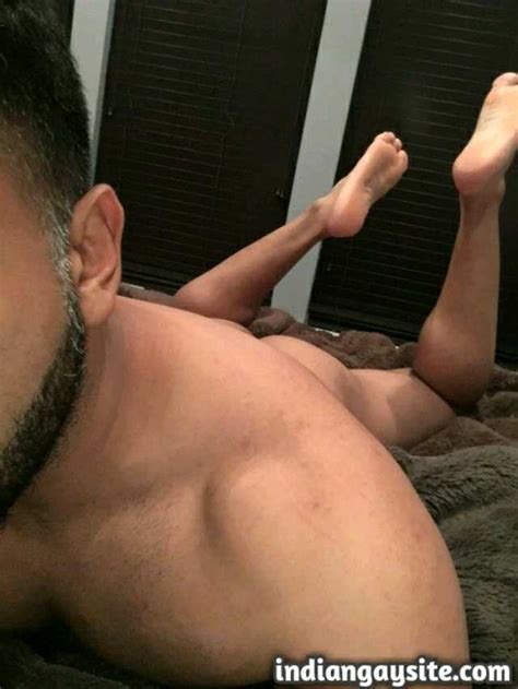 nude pics of sexy desi hunks showing off their bodies indian gay site