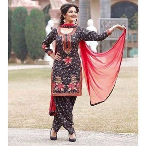 Party Wear 5 Meter Ladies Punjabi Suit Rs 750 Piece