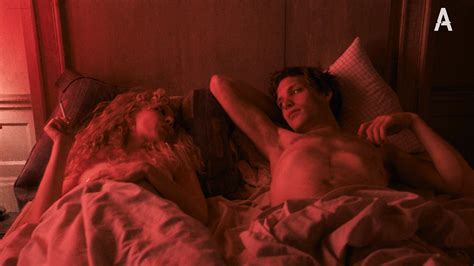 juno temple nude butt and boob in hot sex scene vinyl 2016 s01e01 hdtv 1080p