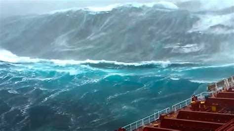 biggest waves  recorded  camera youtube
