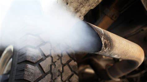 bialy dym  rury wydechowej  czym swiadczy auto dzban blog