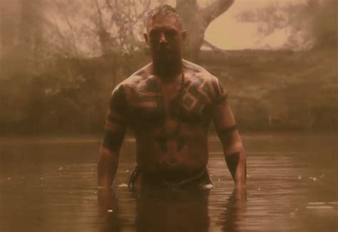 Shirtless Tom Hardy In Official Sneak Peek For New Tv Series Taboo