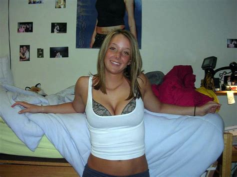 College Cleavage Picture Ebaums World
