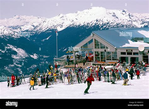 rendezvous day lodge  blackcomb mountain  whistler ski resort