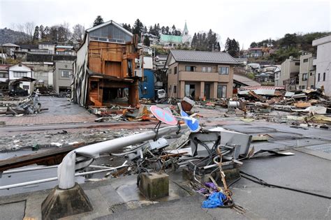 japan earthquake refugees struggle for their livelihood