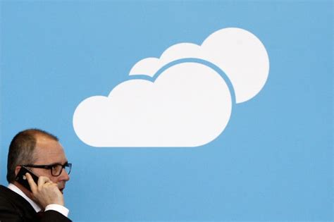 microsoft google earnings shed light  cloud war cio