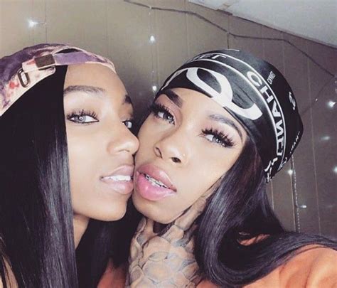 Pin By Weet Like🍯 On Bad Bitches Cute Lesbian Couples Lesbian