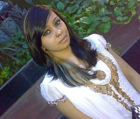 opropi sexy bangladeshi disc jockey dj farjana hot photo
