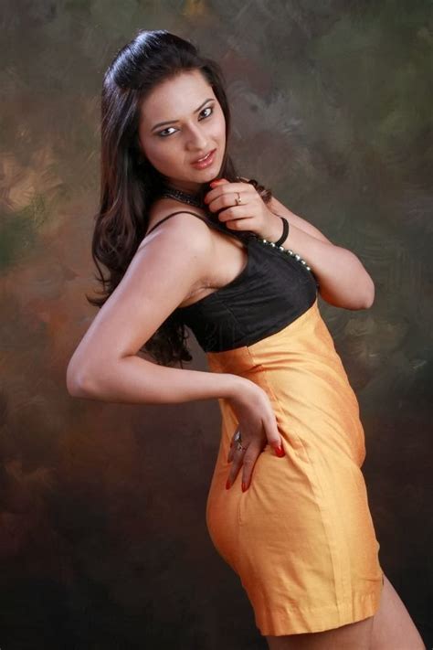 Isha Chawla Actrss Photoshoot Hot Stills Bolly Actress Pictures
