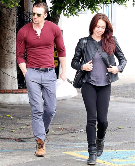 chris evans is not dating lindsey mckeon she s married says source us weekly