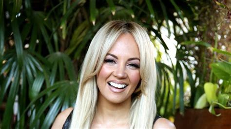 singer samantha jade is working on new ‘traditional album — and a tan
