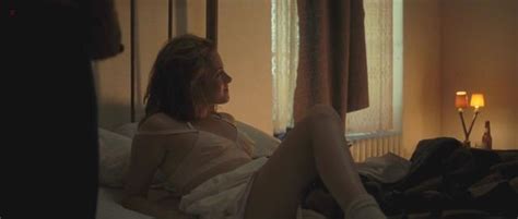 Nude Video Celebs Kristen Stewart Nude On The Road 2012