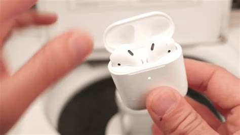 airpods  generation  spinning   washing machine   works