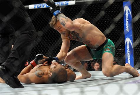 conor mcgregor knocks out jose aldo at ufc 194 photos conor mcgregor