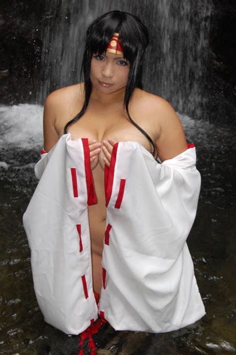 Photo Thighs Cosplay Plump Thick Thighs Queen S Blade Real