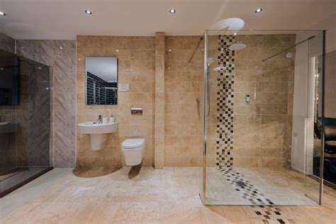 difference  wet rooms shower rooms ahm