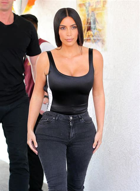 Kim Kardashian S Hourglass Figure In Tight Black Jeans Porn Photo