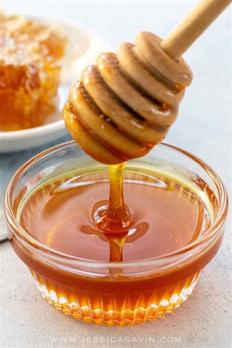 honey benefits types  nutrition jessica gavin