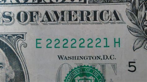 dollar bill   perfectly repeating serial number ruspapermoney
