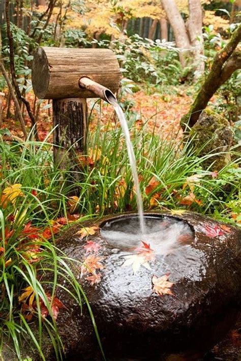 idees fantastiques avec fontaines de jardin en bois
