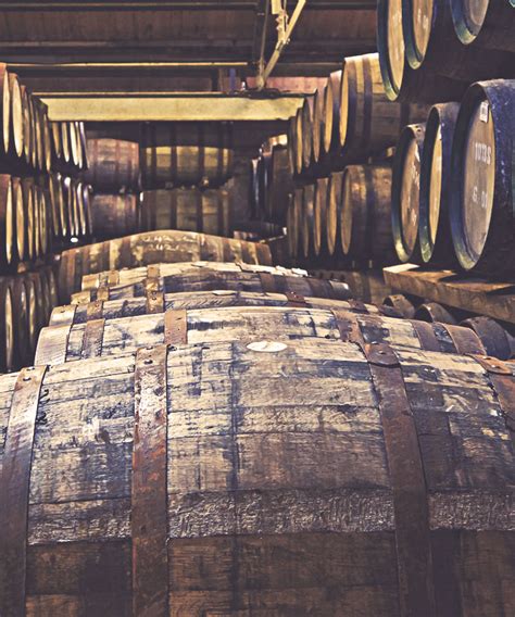 the complete scotch guide learn about scotch now vinepair